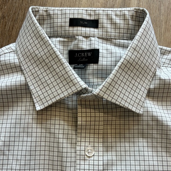 I Crew, Banana Republic, Zara and Old Nay shirts for sale. - Picture 14 of 16